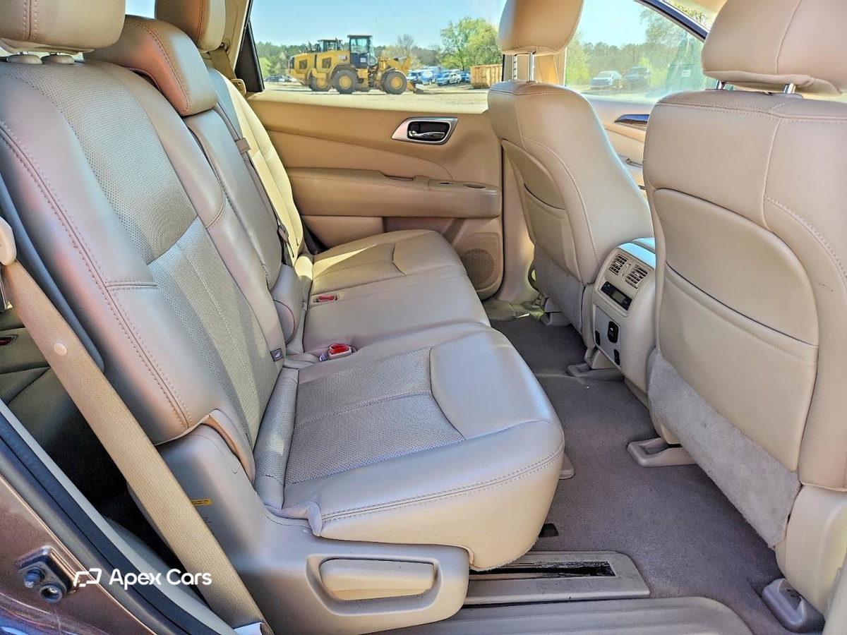 Nissan Pathfinder 2015