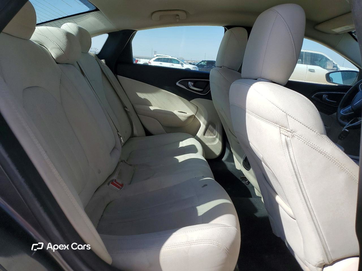 Chrysler 200 2015