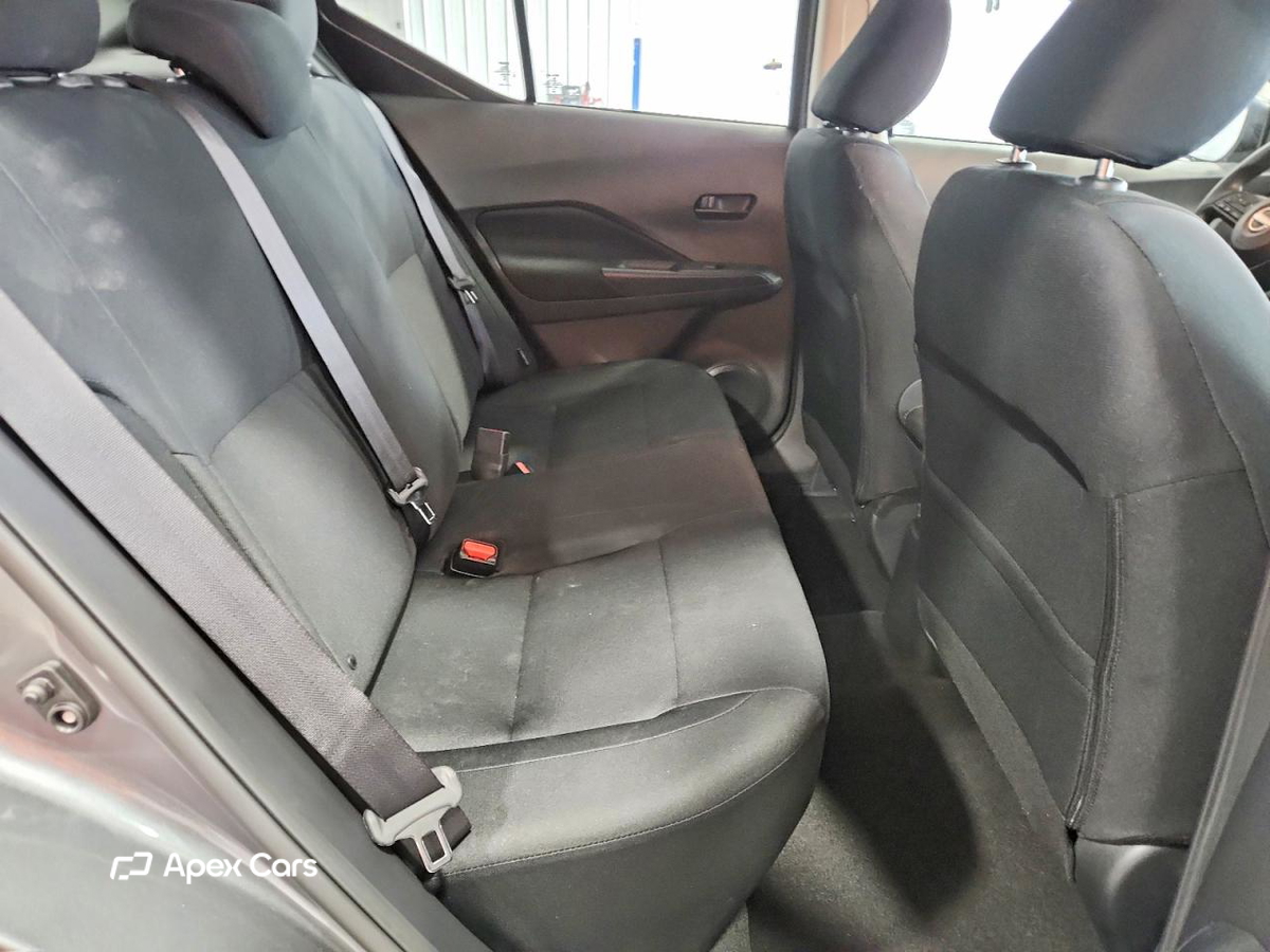 Nissan Kicks 2025