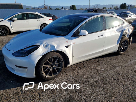 Tesla Model 3 2021 - Image 1 of 13