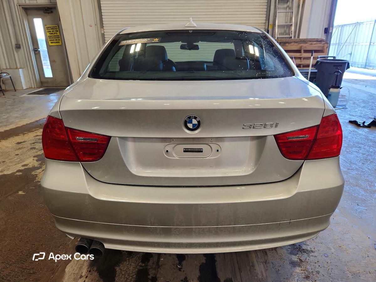 BMW Series 3 2011