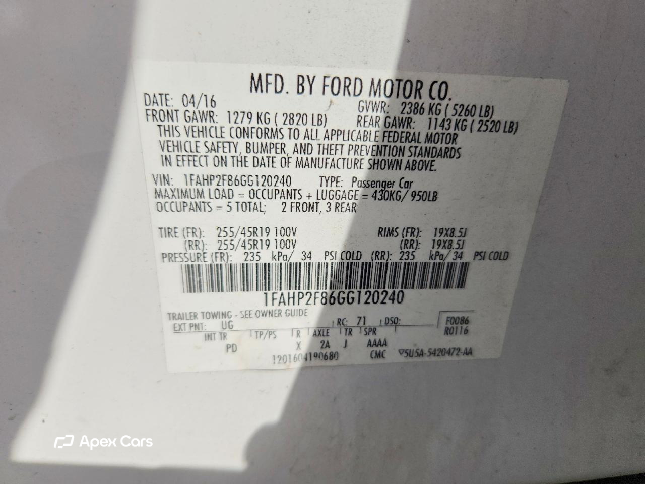 Ford Taurus 2016