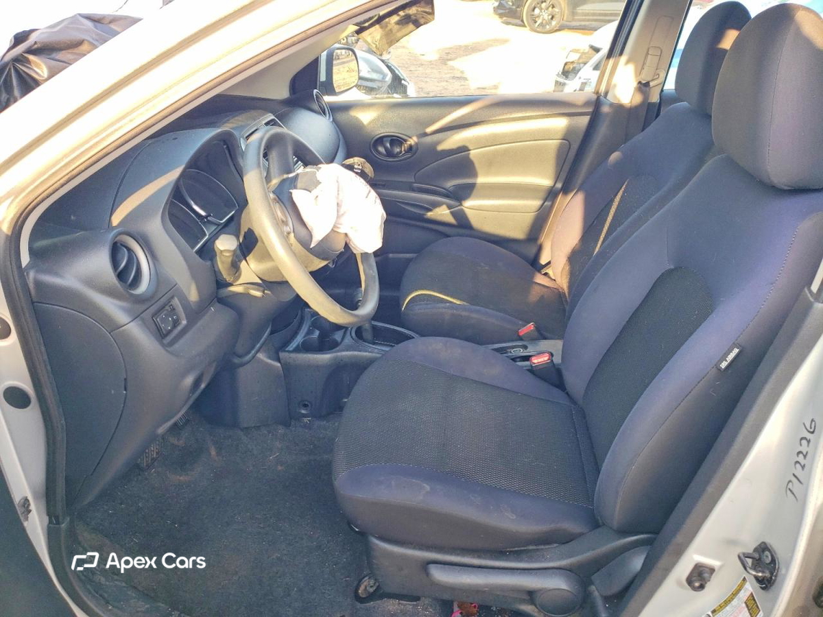 Nissan Versa 2012