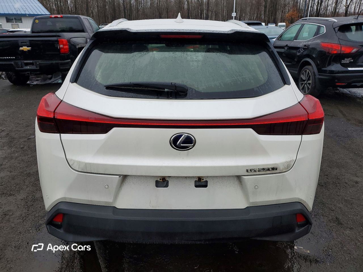 Lexus UX 2020