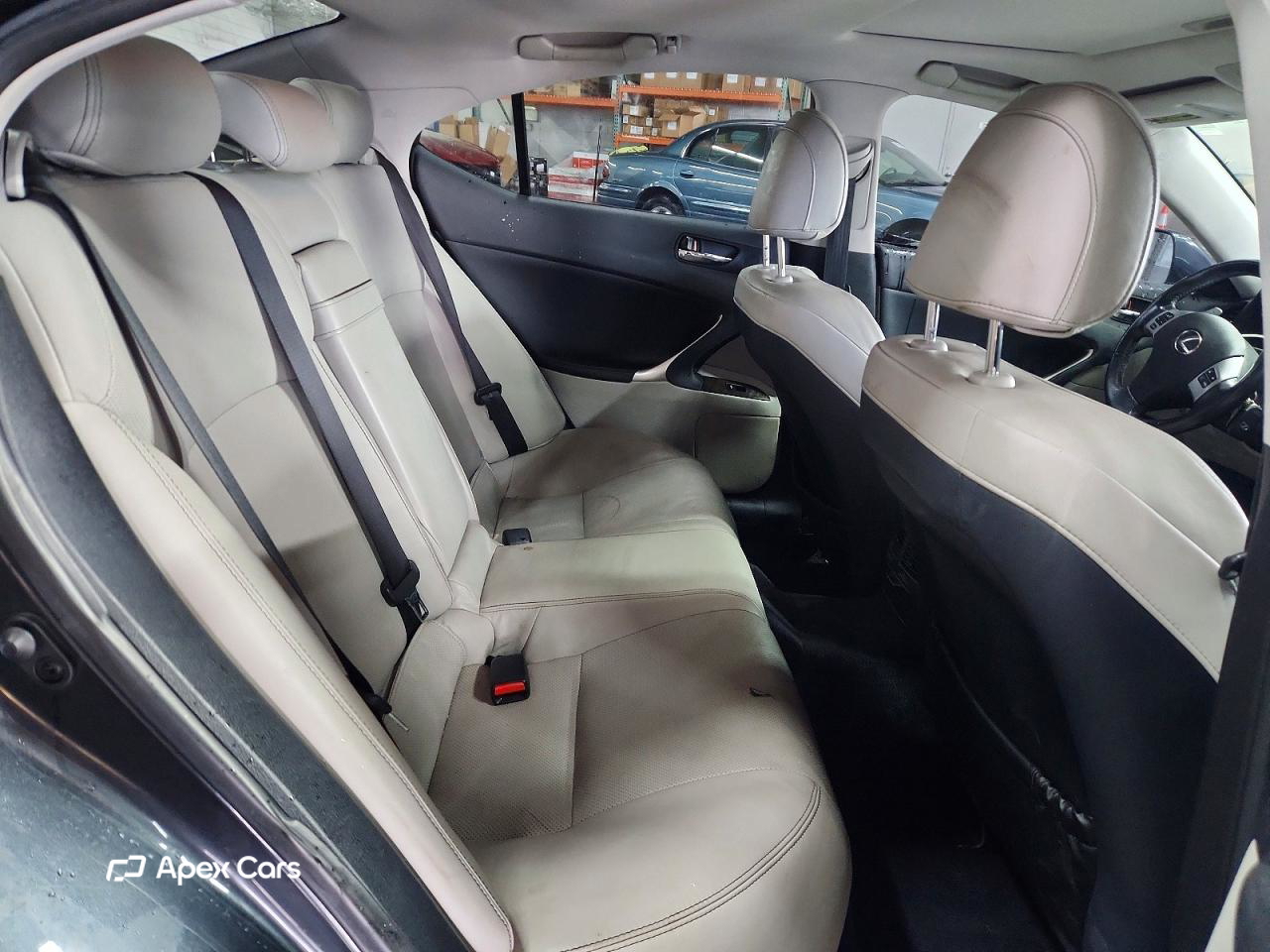 Lexus IS 2011