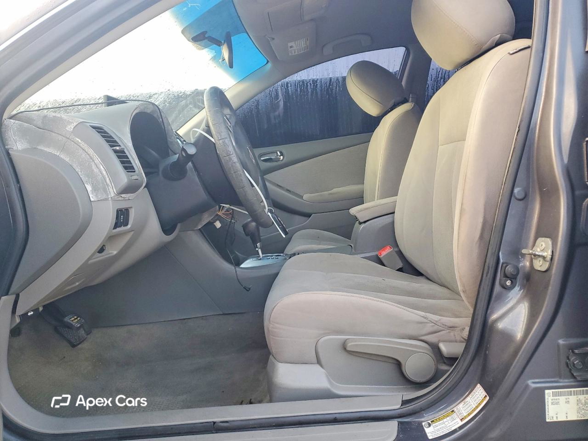 Nissan Altima 2012