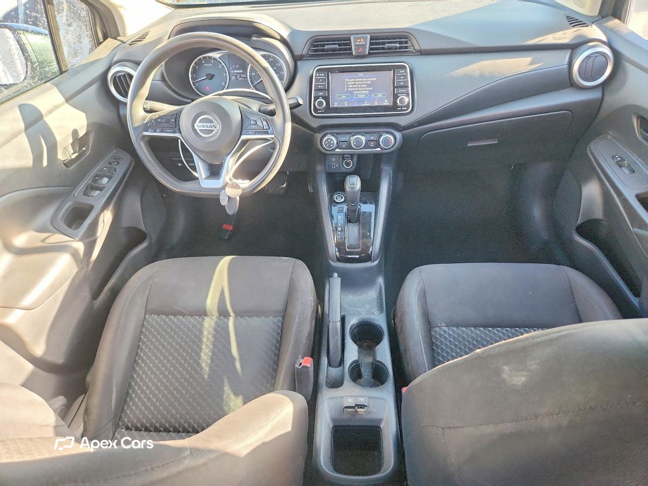 Nissan Versa 2021