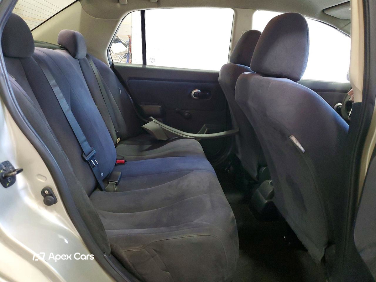 Nissan Versa 2008