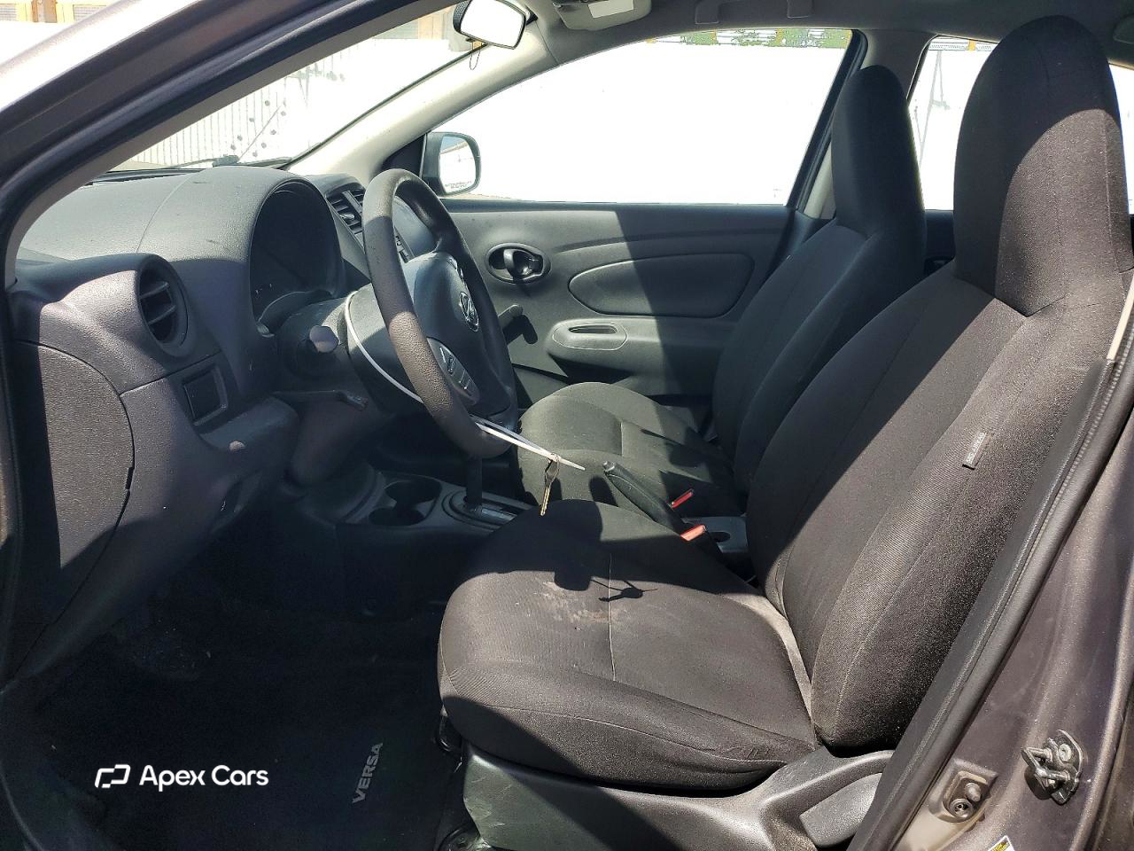 Nissan Versa 2015