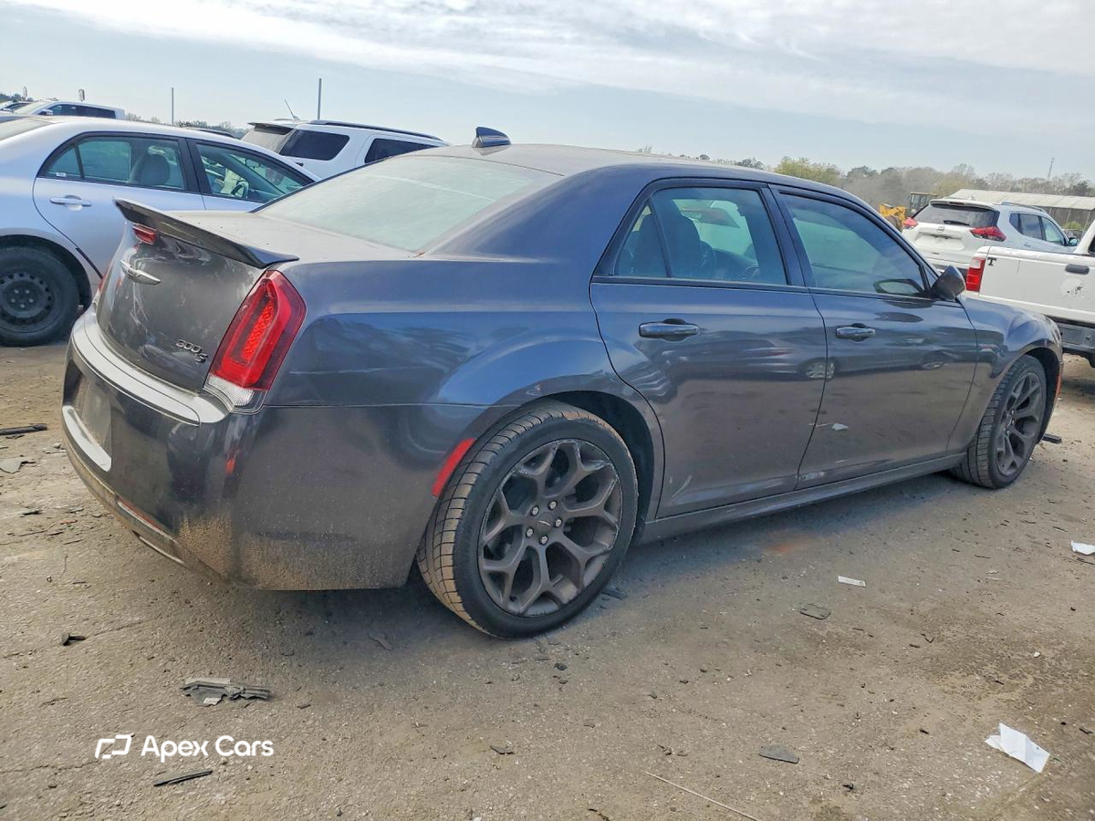 Chrysler 300 2017