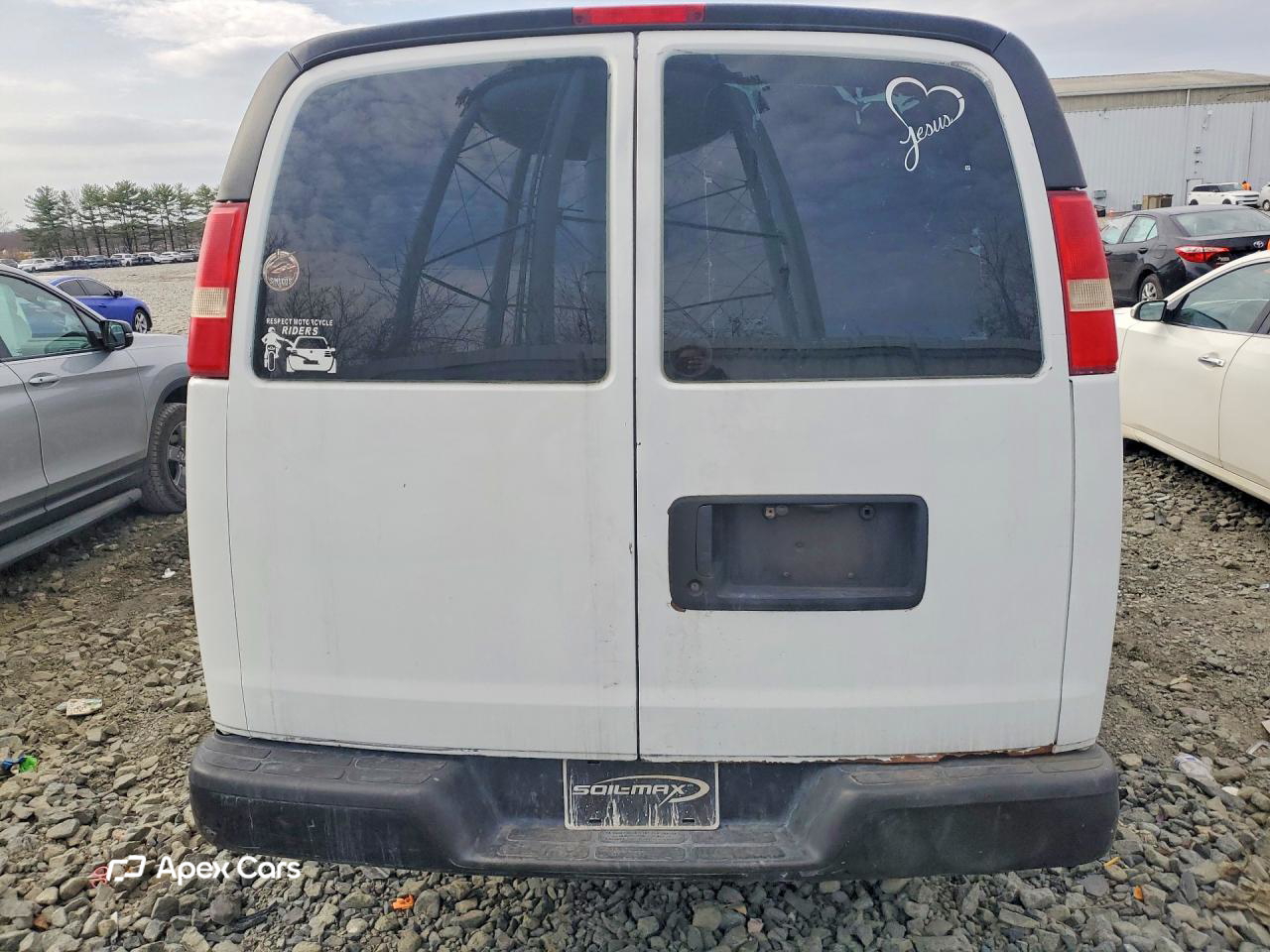 Chevrolet Express 2012