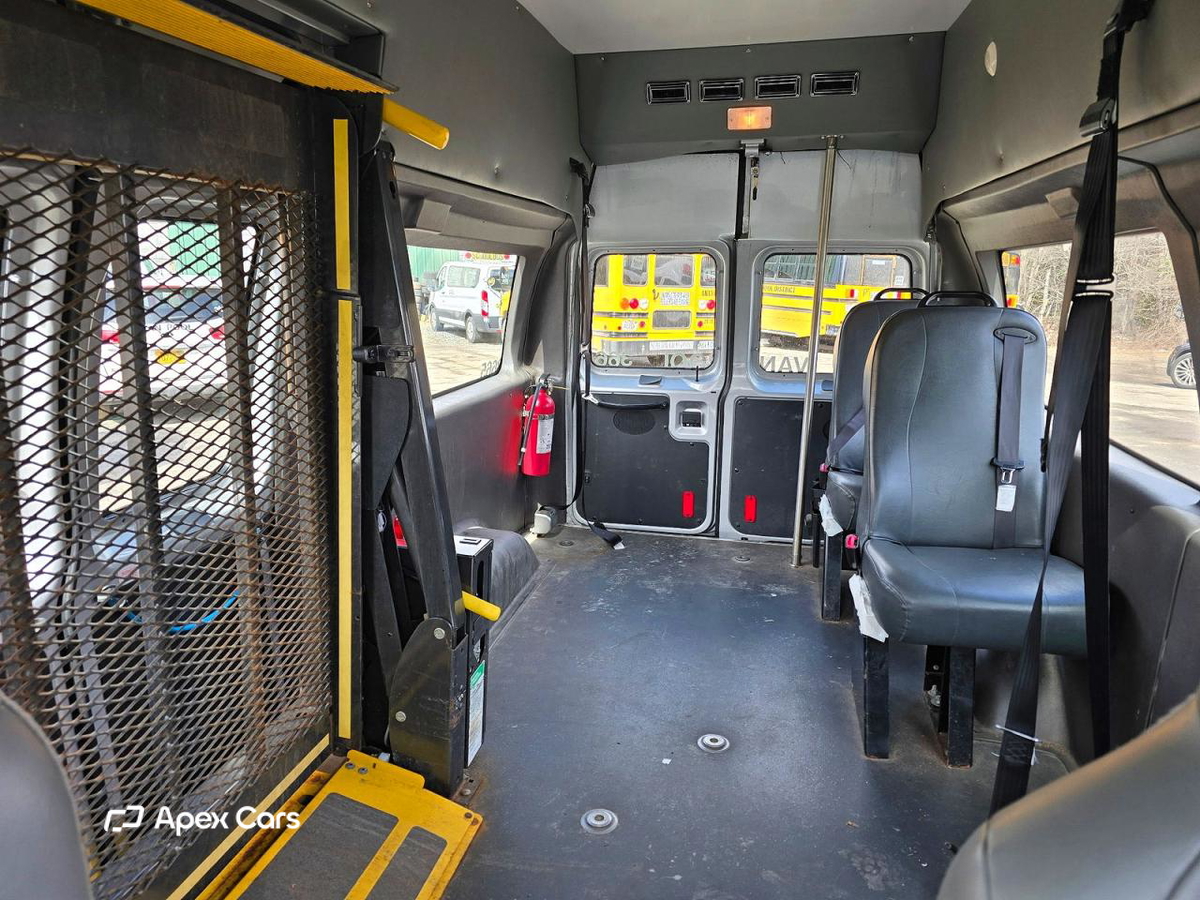 Ford Econoline 2014