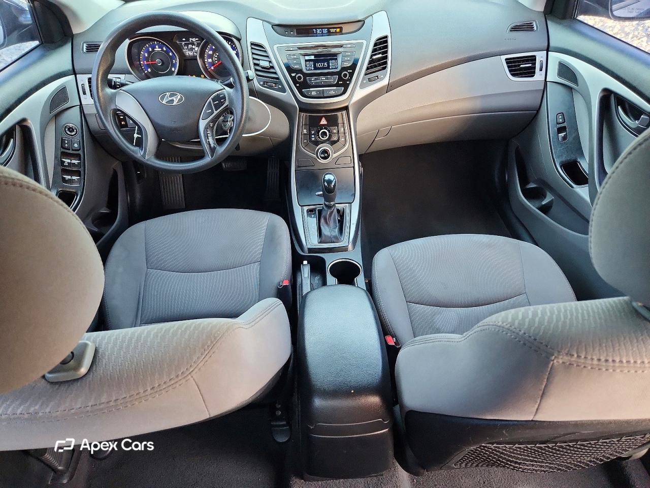 Hyundai Elantra 2015