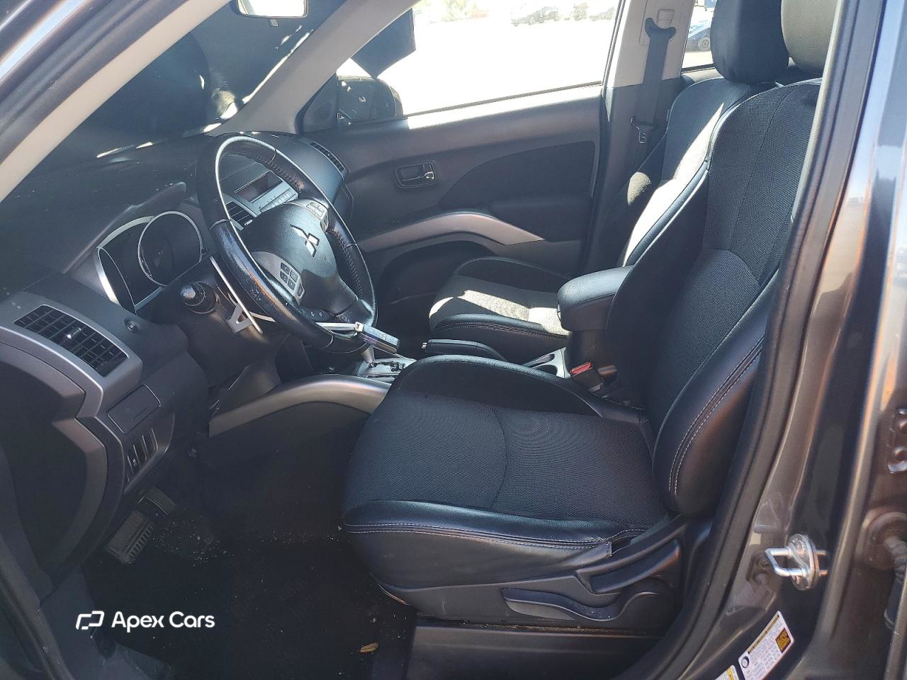Mitsubishi Outlander 2012
