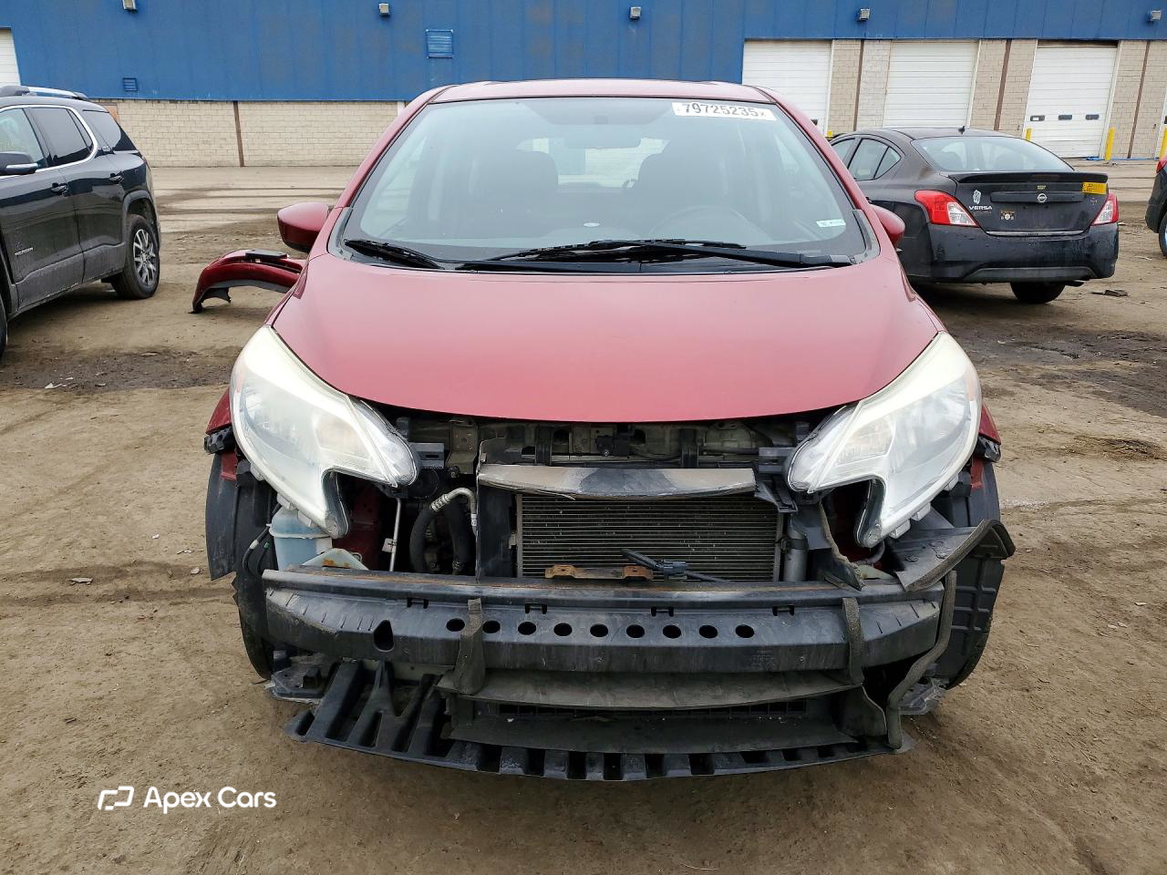 Nissan Versa 2015