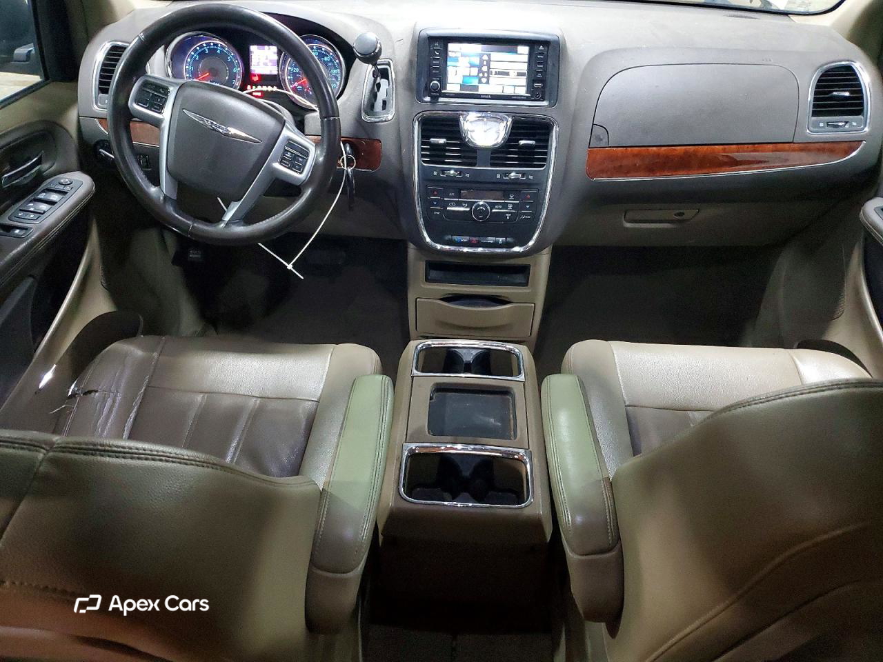Chrysler Voyager 2013