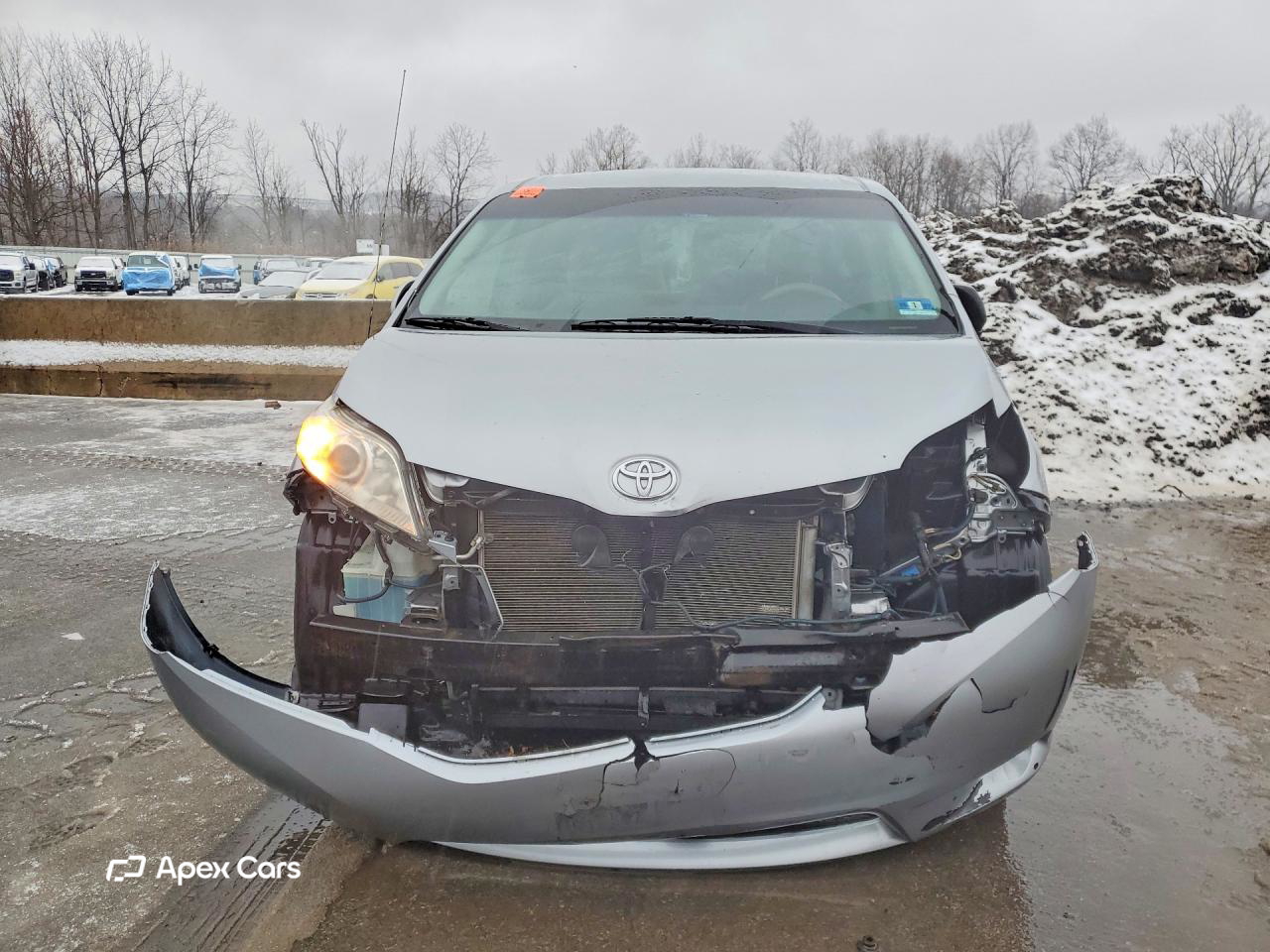Toyota Sienna 2011