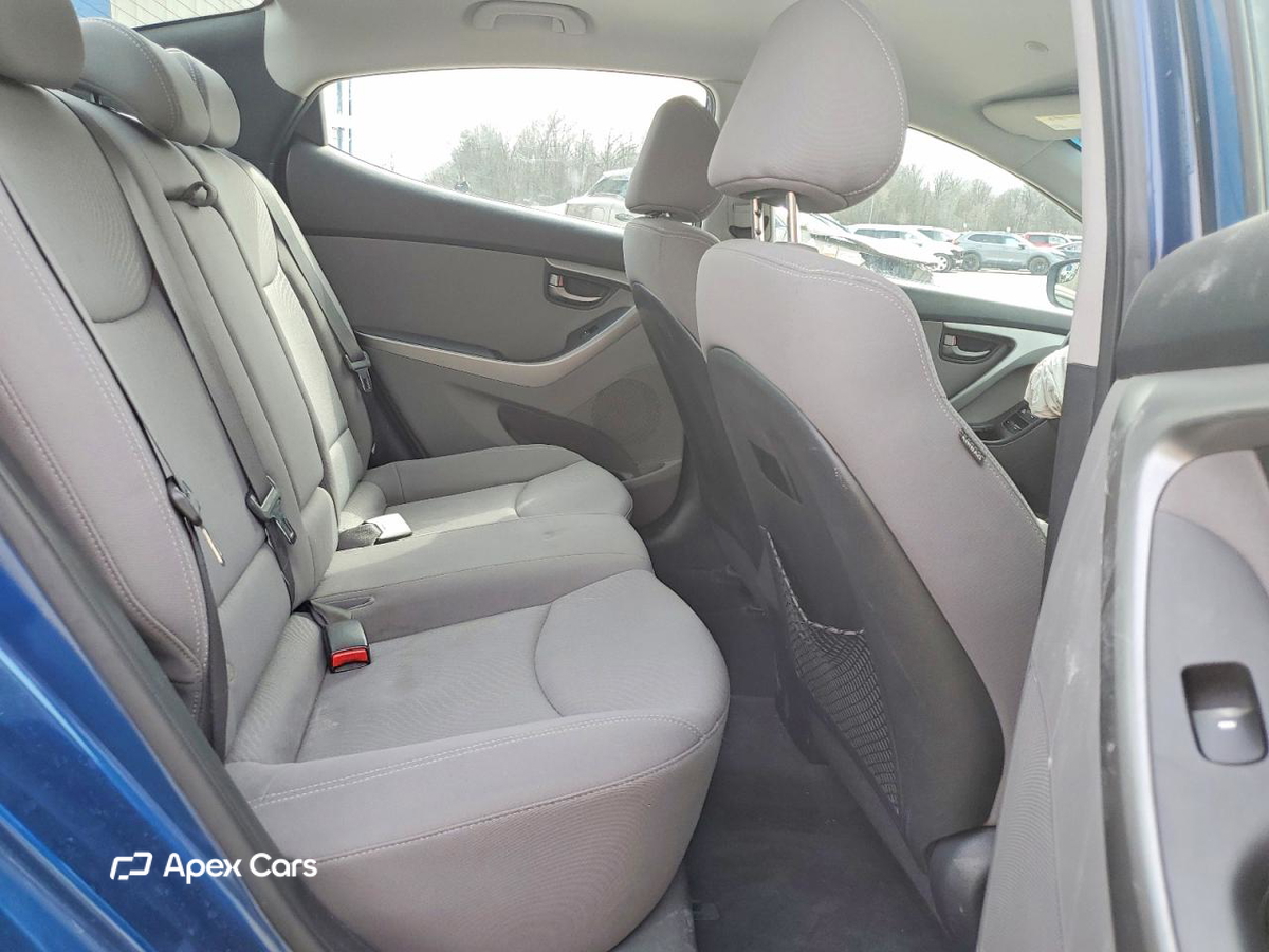 Hyundai Elantra 2014