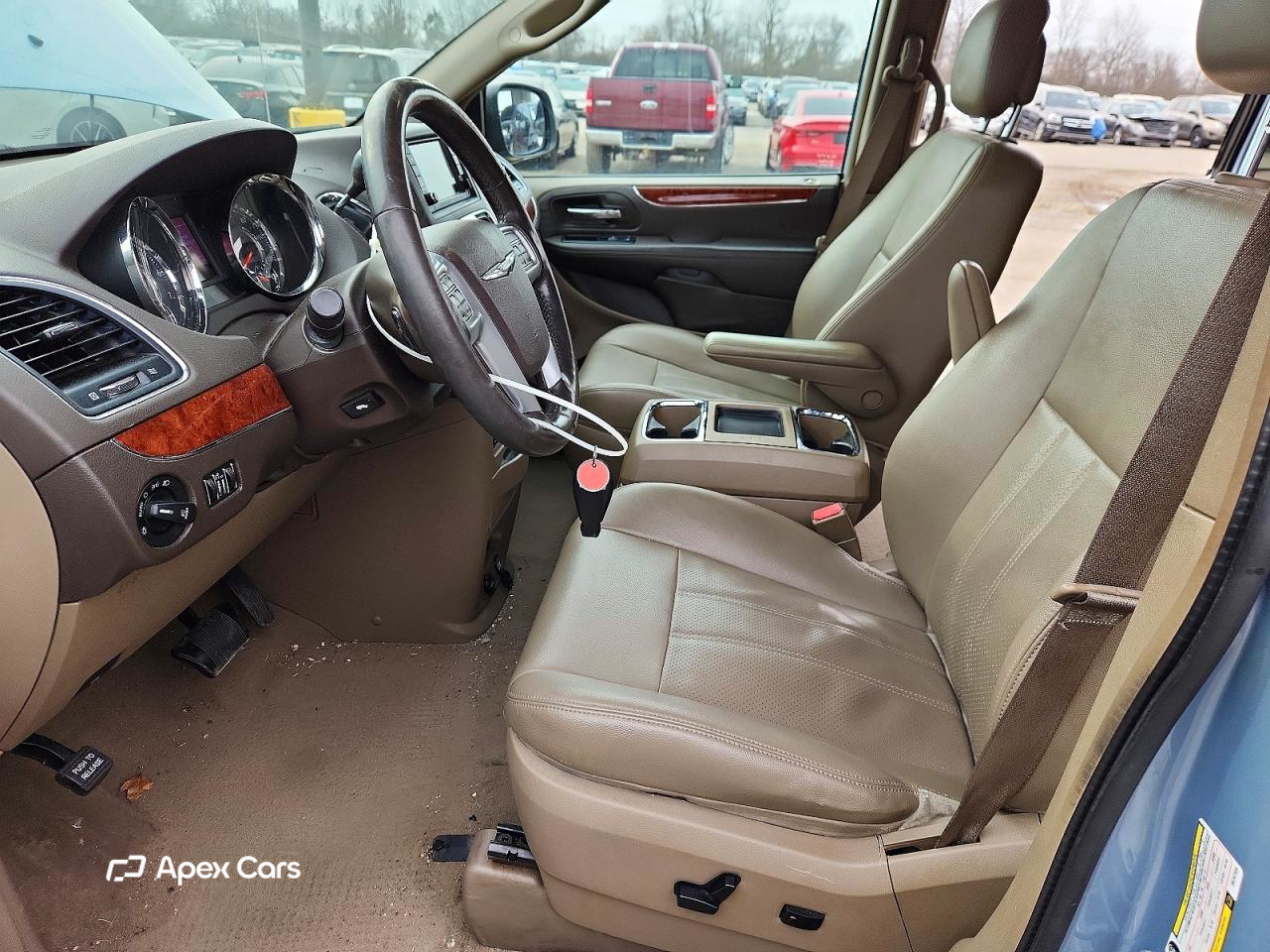 Chrysler Voyager 2013