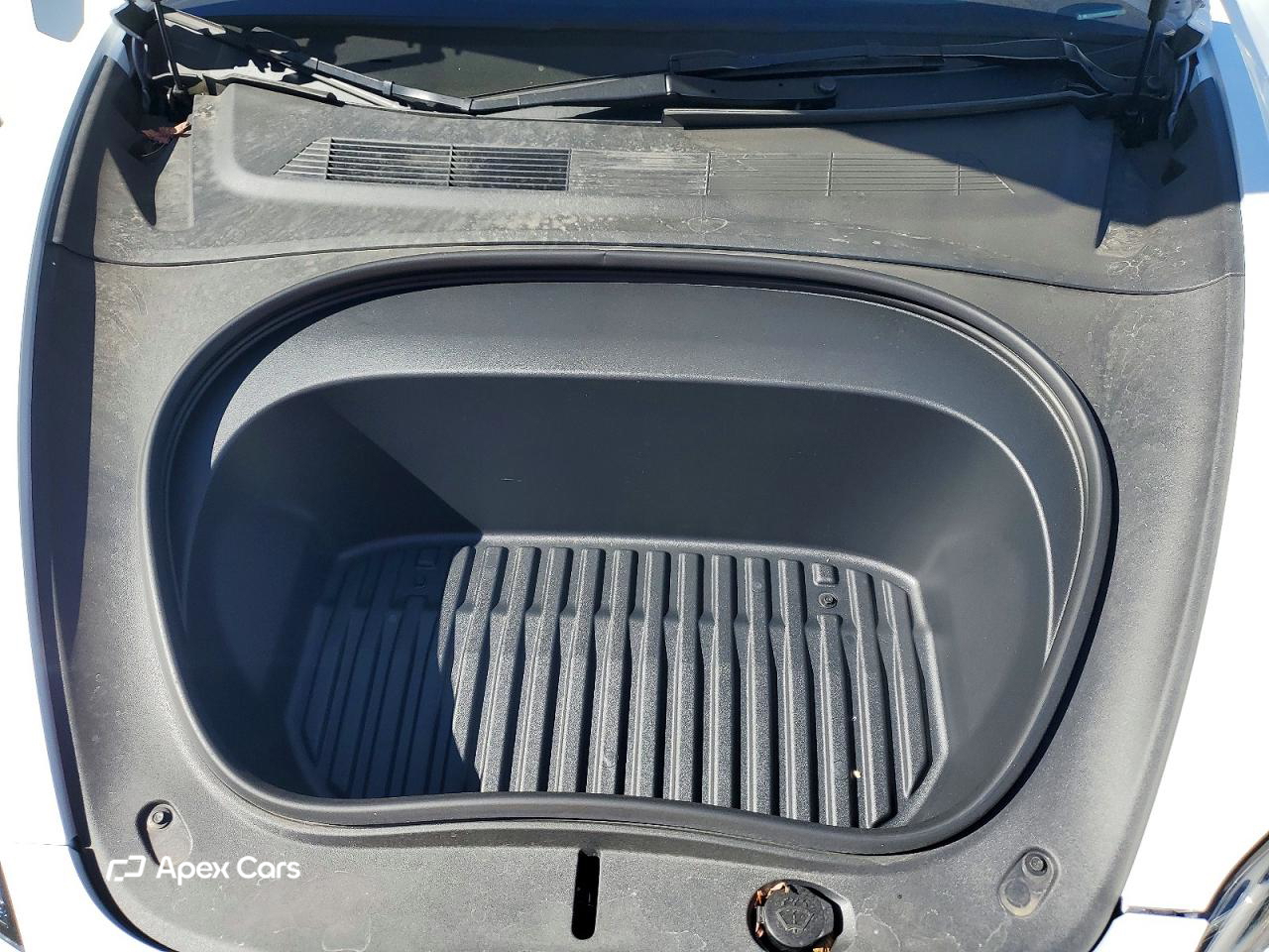 Tesla Model 3 2025