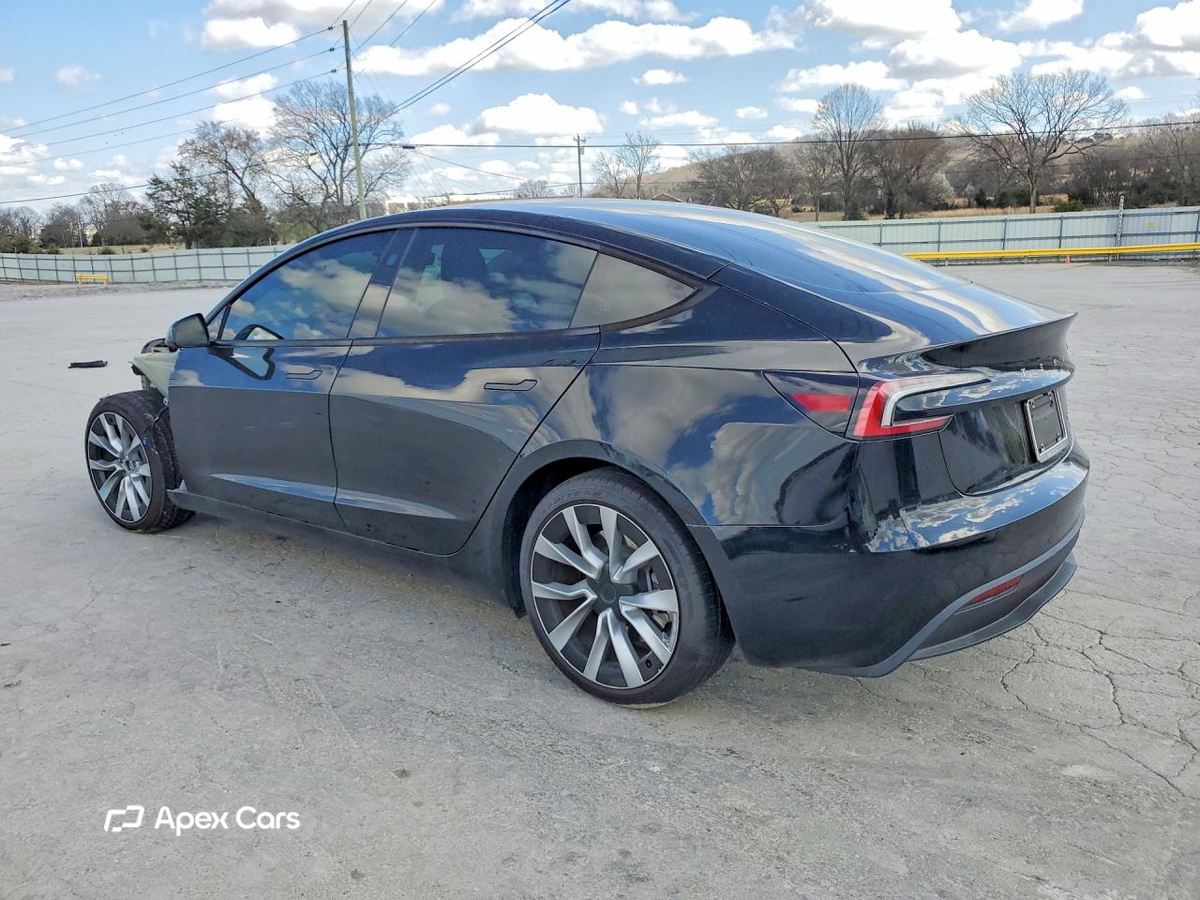 Tesla Model 3 2025
