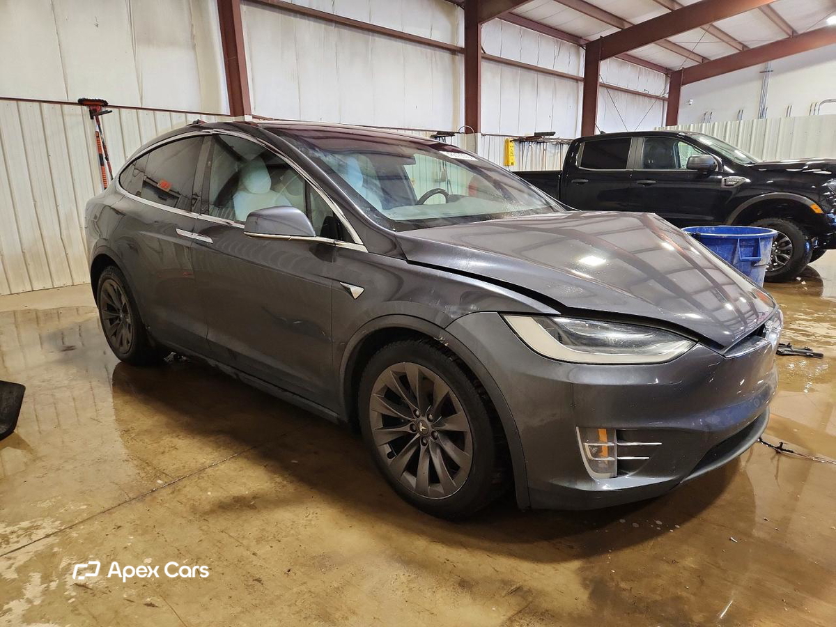 Tesla Model X 2018