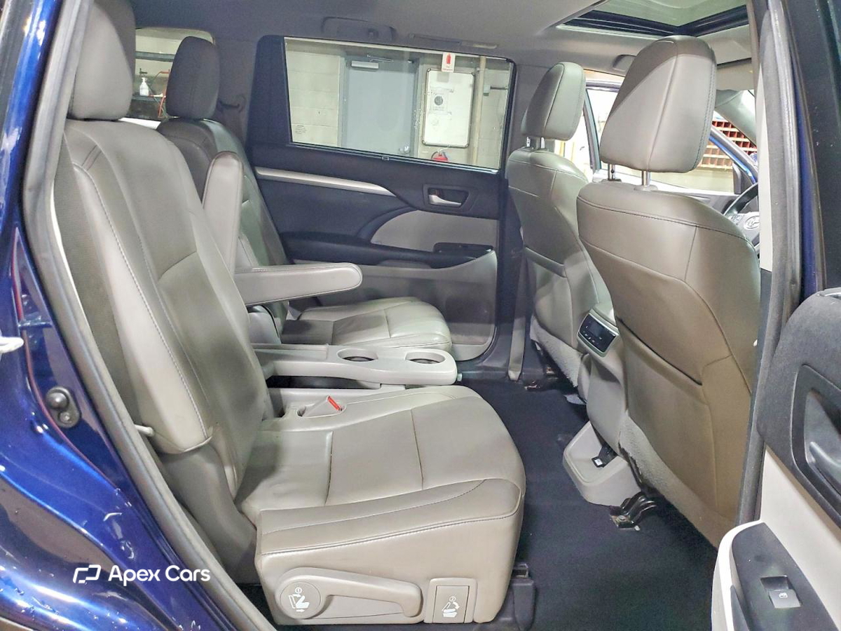 Toyota Highlander 2015