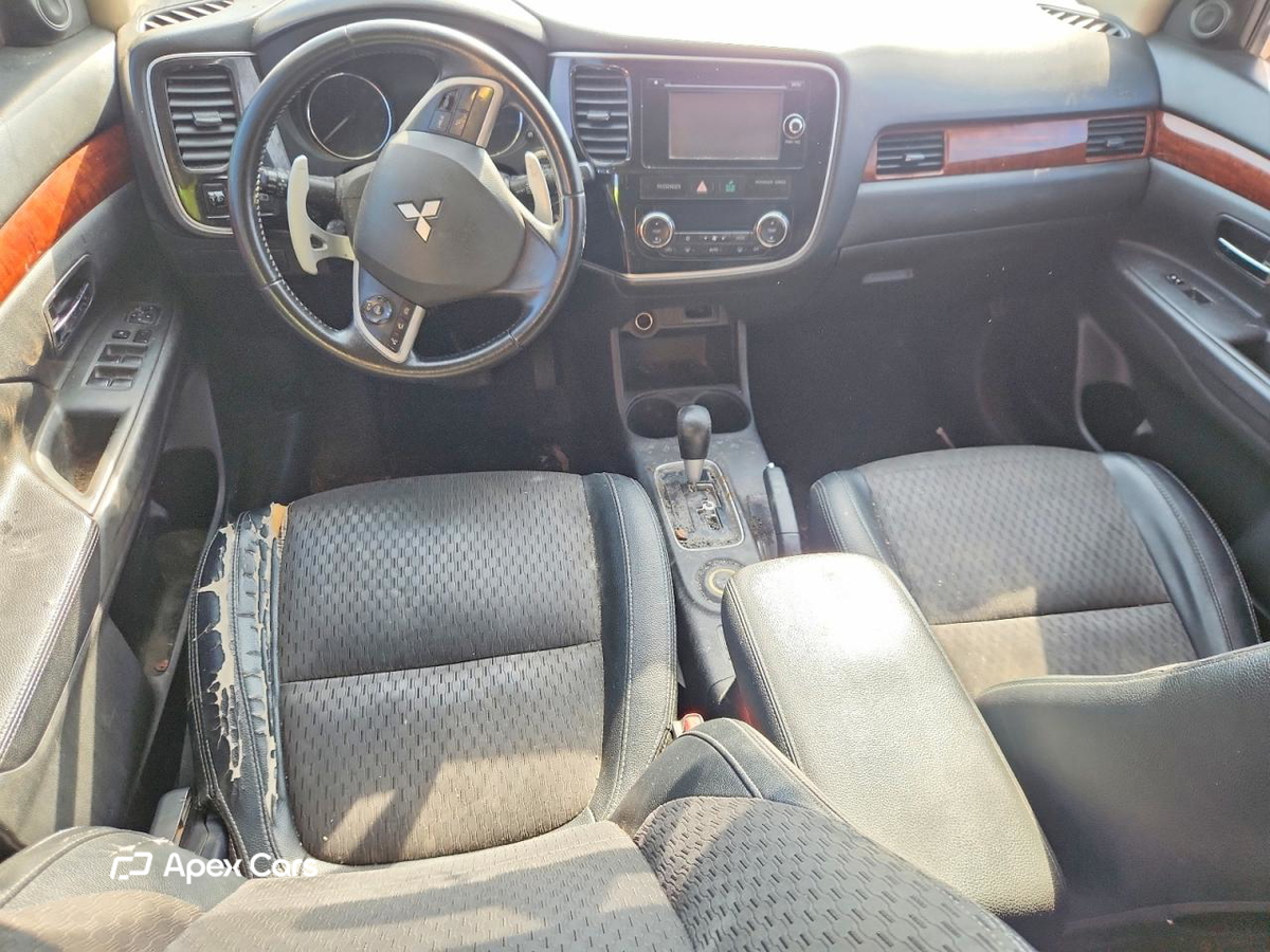Mitsubishi Outlander 2015