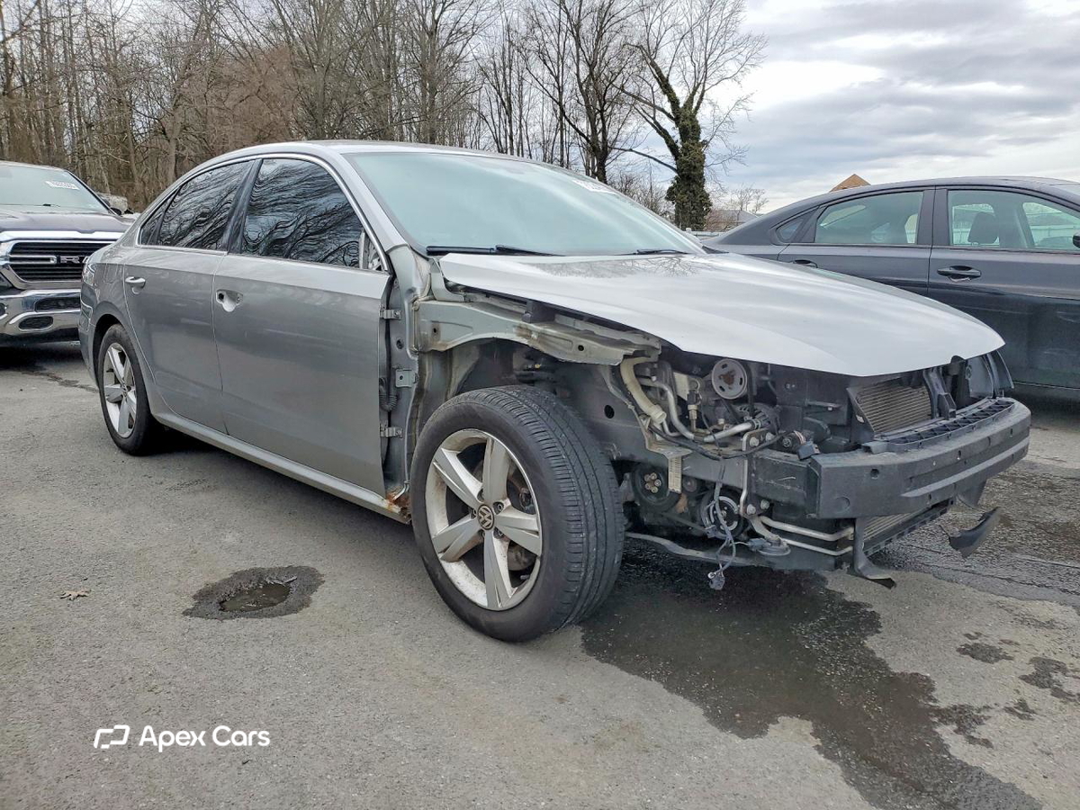 Volkswagen Passat 2012