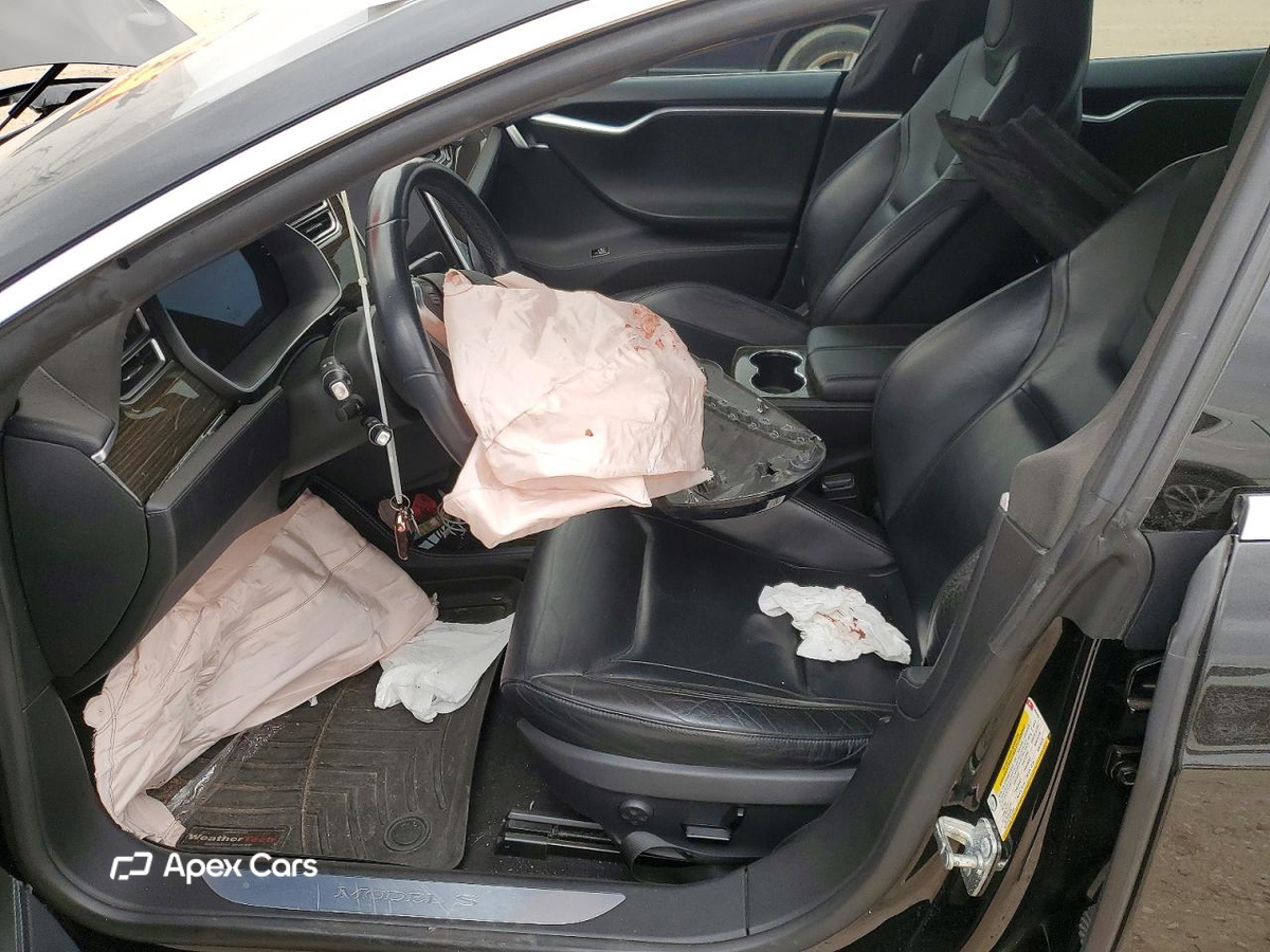 Tesla Model S 2014