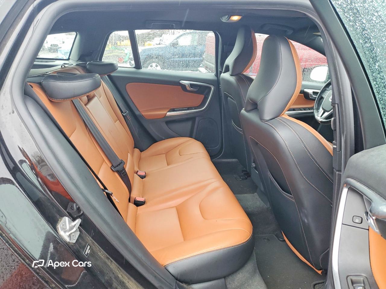 Volvo V60 2015