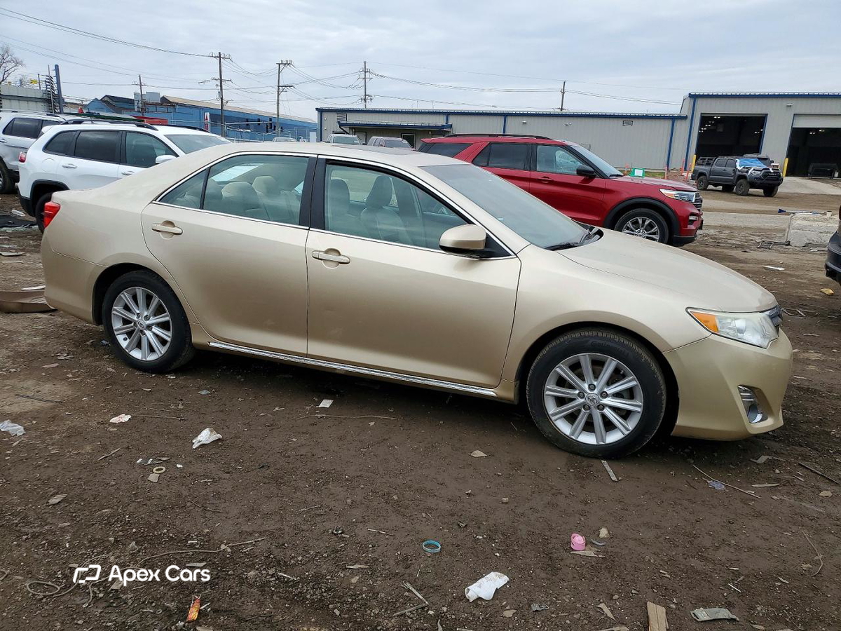 Toyota Camry 2012