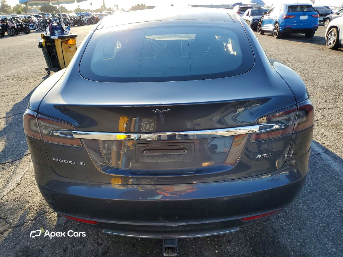 Tesla Model S 2014