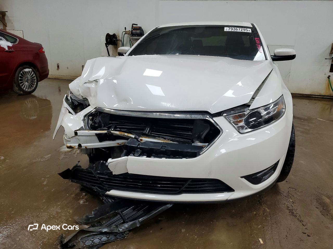 Ford Taurus 2016