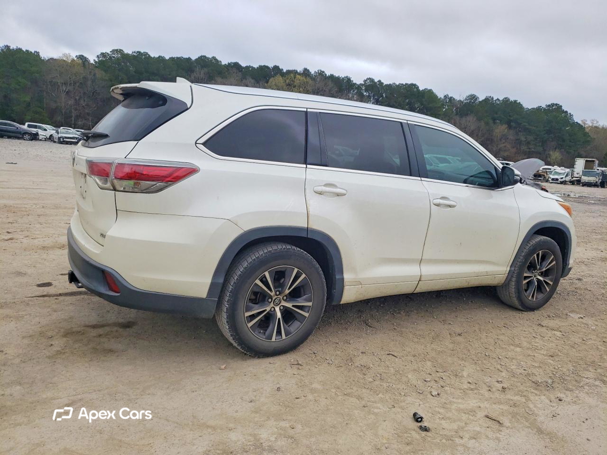 Toyota Highlander 2016