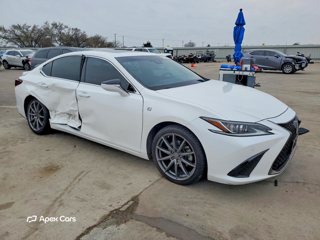 Lexus ES 2020