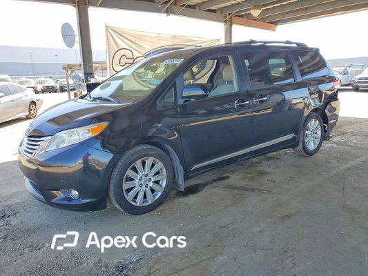 Toyota Sienna 2011 - Image 1 of 13