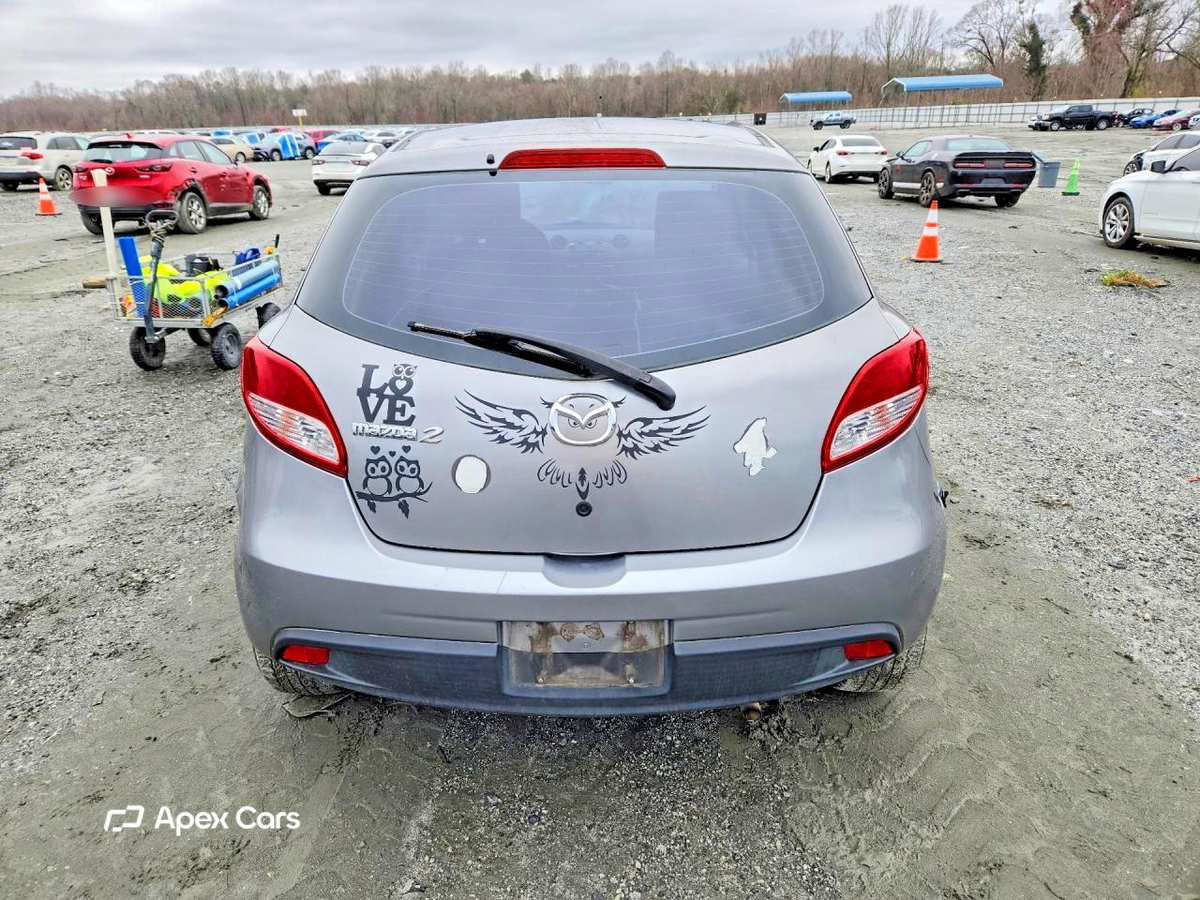 Mazda 2 2014