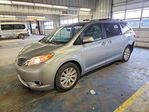 Toyota Sienna 2016