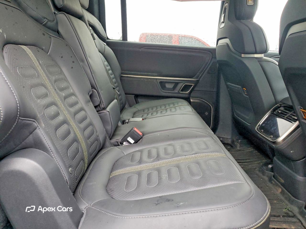 Rivian R1S 2023