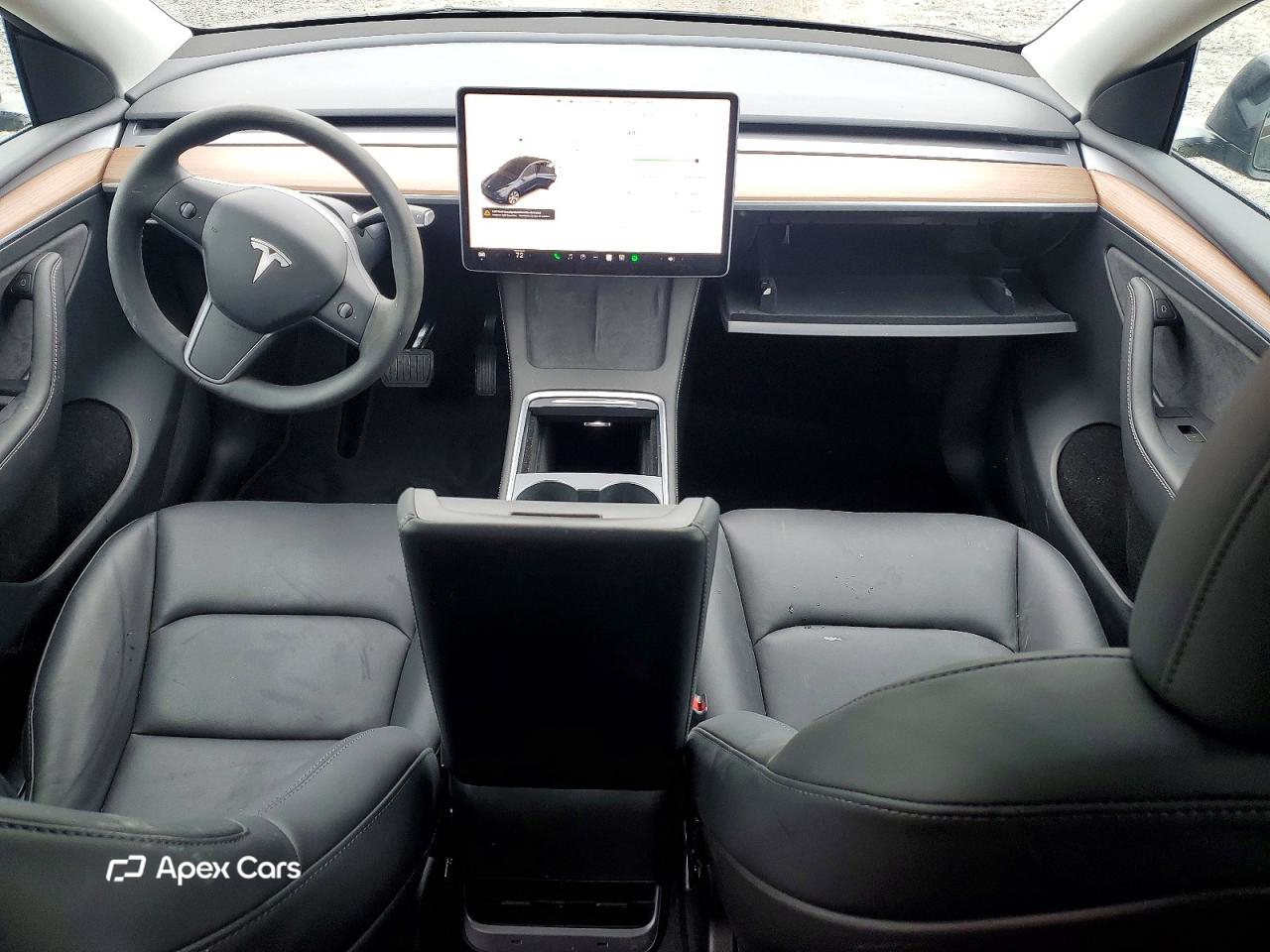 Tesla Model Y 2024