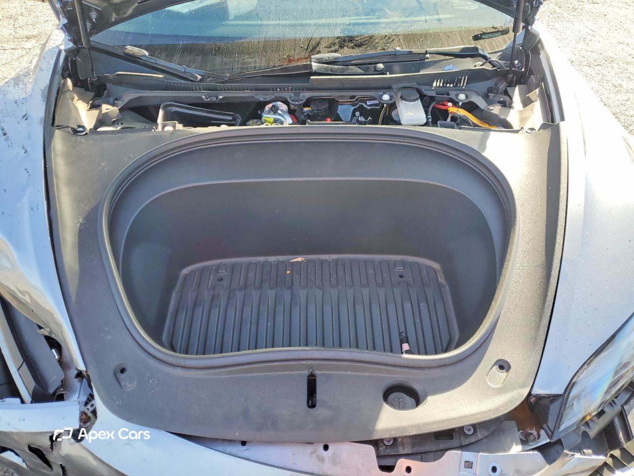 Tesla Model 3 2024