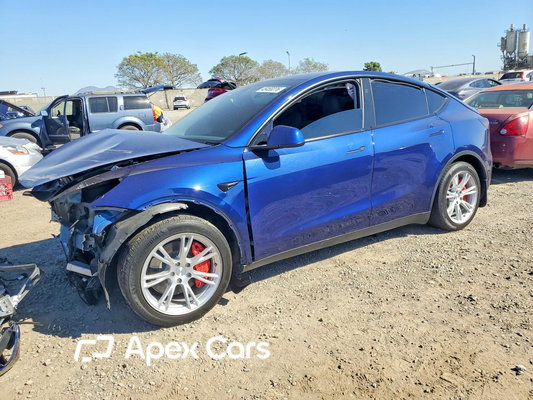 Tesla Model Y 2023 - Zdjęcie 1 z 14