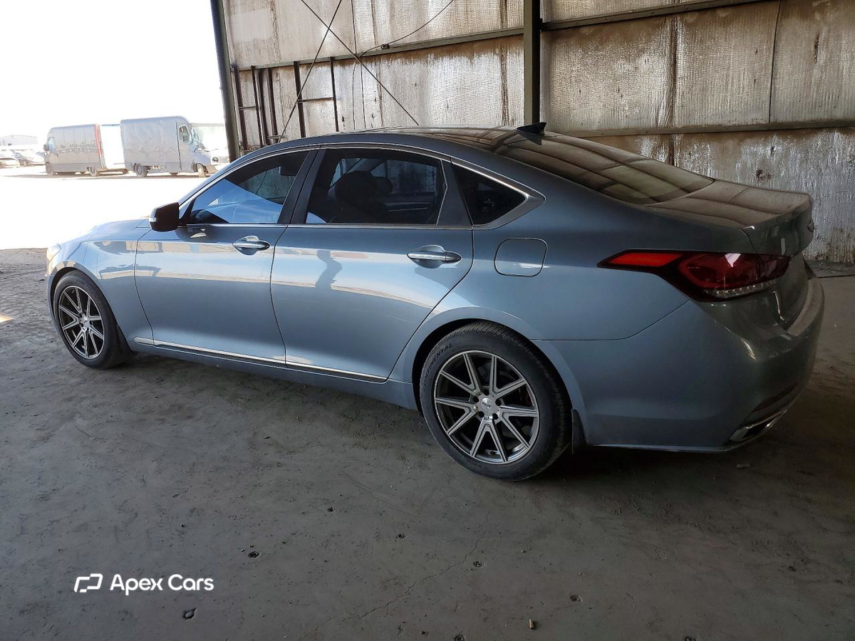 Hyundai Genesis 2015
