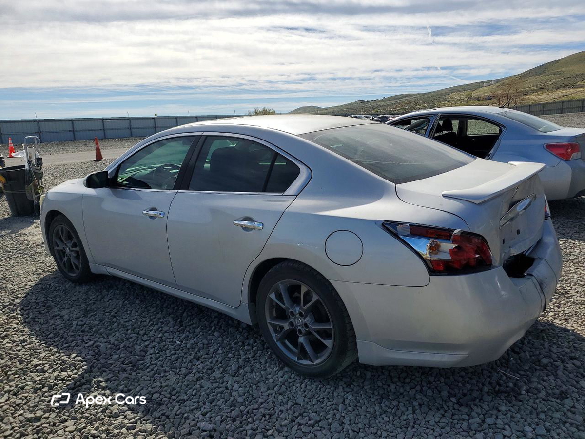 Nissan Maxima 2012