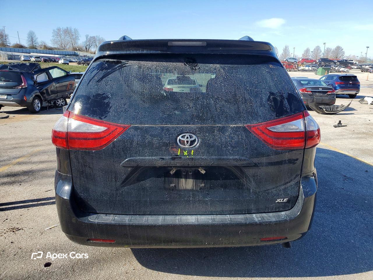 Toyota Sienna 2016