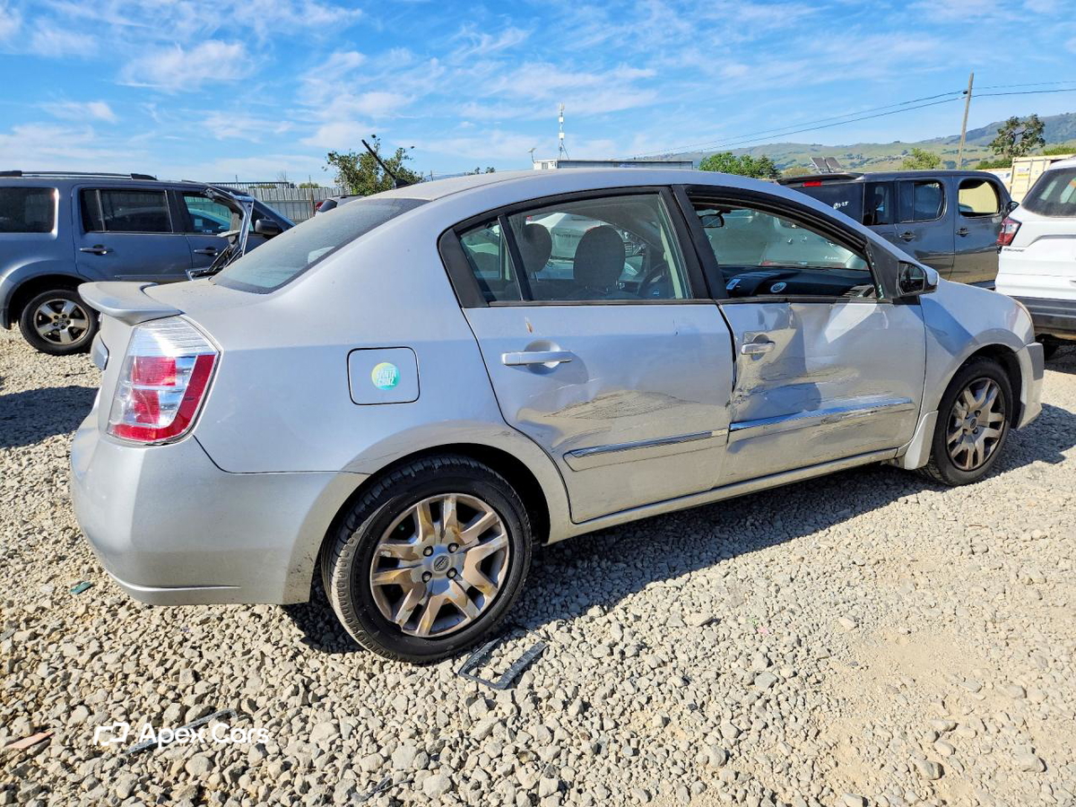 Nissan Sentra 2011