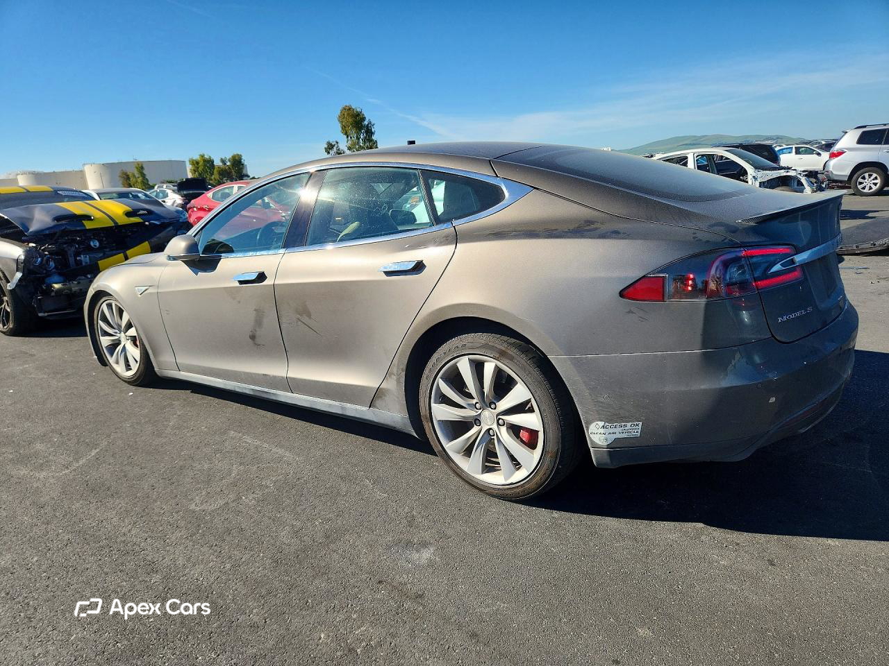 Tesla Model S 2015
