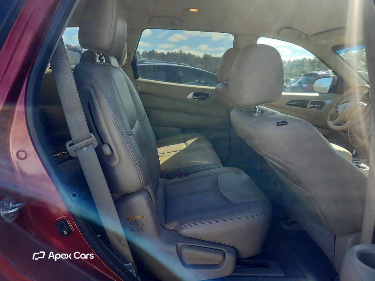 Nissan Pathfinder 2014