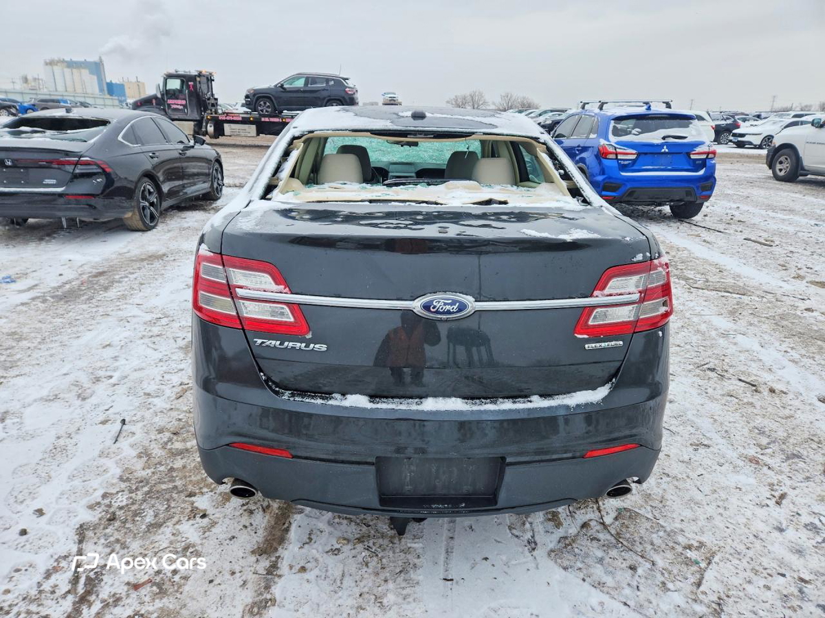 Ford Taurus 2015